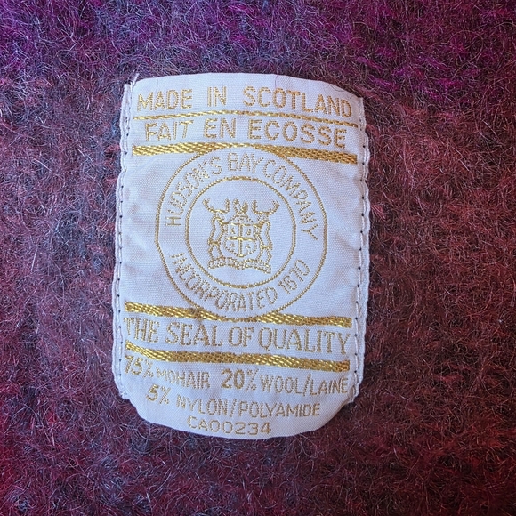 Hudson’s Bay Company Made in Scotland Mohair/Wool Blend Vest – Size L – Purple - Picture 6 of 6